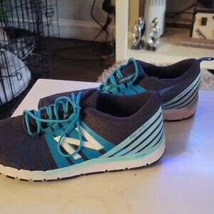 New Balance 811 Fantom Tape Sz 9.5B